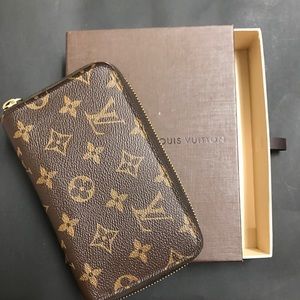 LV Zippy Wallet